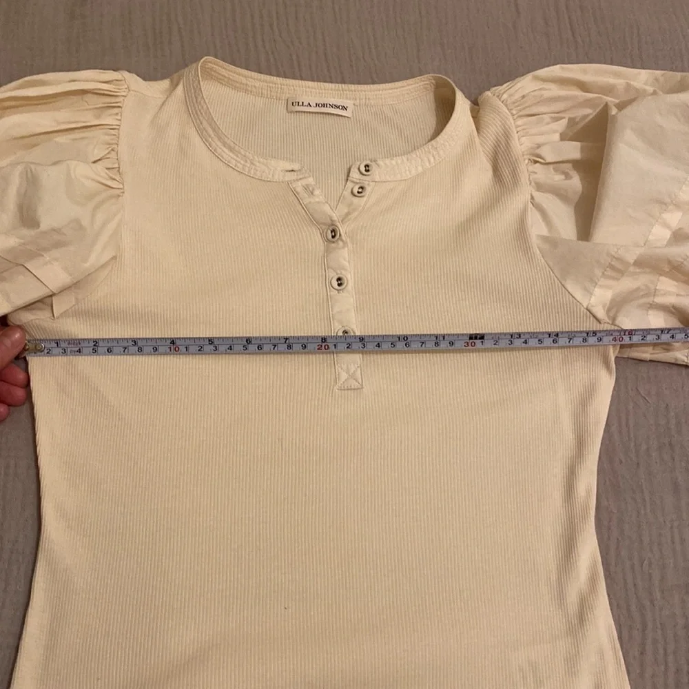 Ulla Johnson Pia Melange Rib-Knit Top Cream Buttoned V-Neck Blouse. Size M